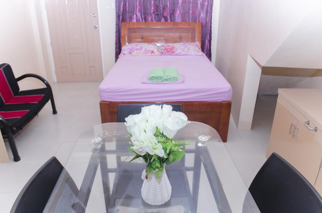 Julz Tropical Apartments Olongapo Esterno foto