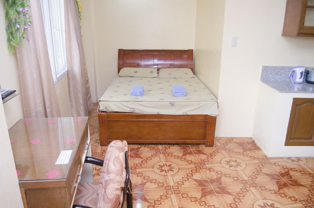 Julz Tropical Apartments Olongapo Esterno foto